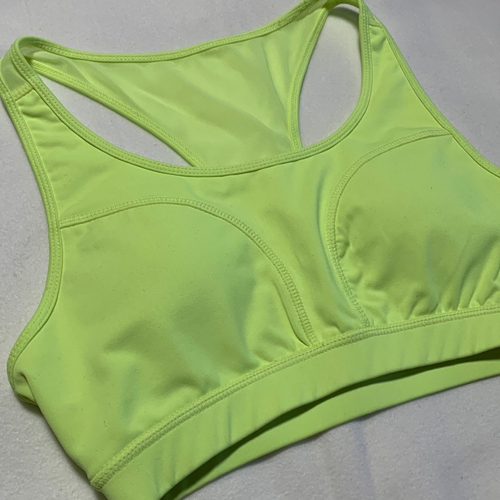 NWOT Sports Bra size XS